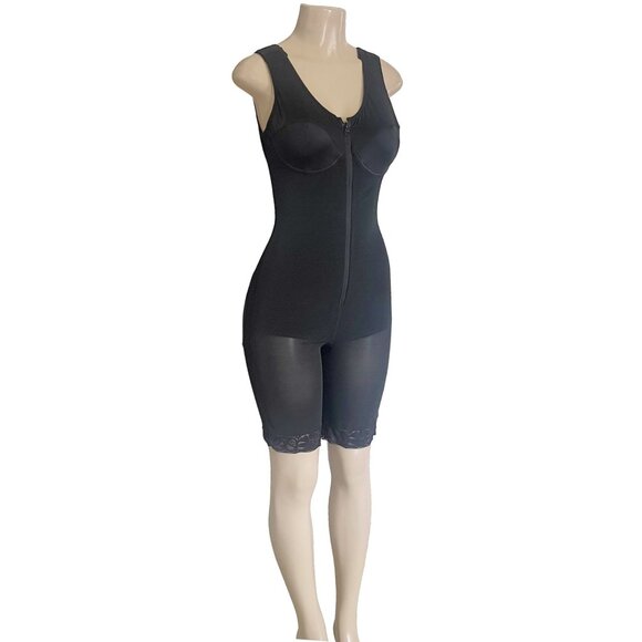 Advanced Support Sculpted Bodysuit - Targeted Compression • Built-In Bra - Picture 7 of 9